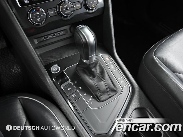 Volkswagen Tiguan (II) 2.0 TDI Premium 2018 — фото 9