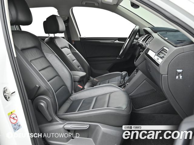 Volkswagen Tiguan (II) 2.0 TDI Premium 2018 — фото 10
