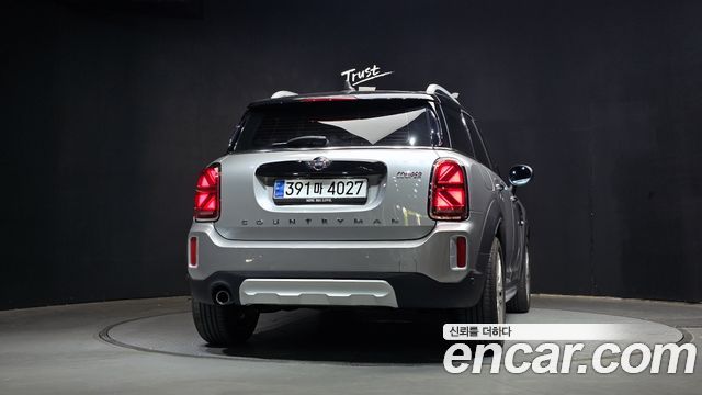 MINI Cooper Countryman Classic Plus Launch Pack 2nd Gen 2023 — фото 4
