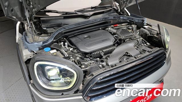 MINI Cooper Countryman Classic Plus Launch Pack 2nd Gen 2023 — фото 6