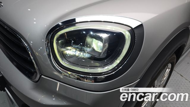 MINI Cooper Countryman Classic Plus Launch Pack 2nd Gen 2023 — фото 28