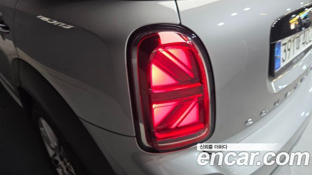 MINI Cooper Countryman Classic Plus Launch Pack 2nd Gen 2023 — фото 29