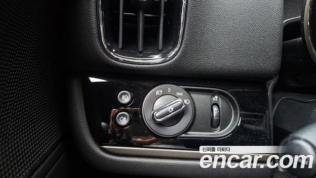 MINI Cooper Countryman Classic Plus Launch Pack 2nd Gen 2023 — фото 33