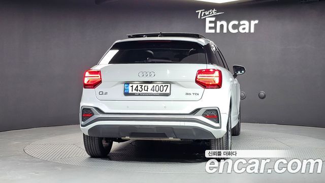 Audi Q2 35 TDI Premium 2023 — фото 4