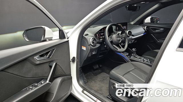Audi Q2 35 TDI Premium 2023 — фото 10