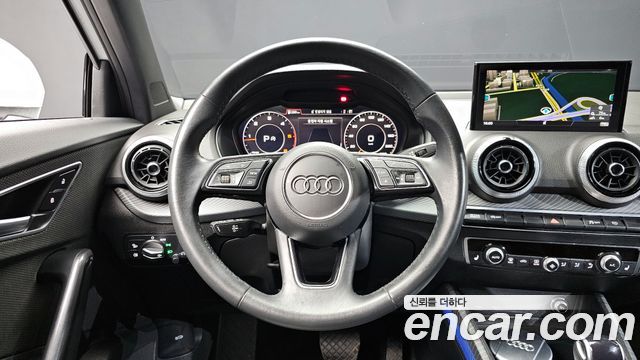 Audi Q2 35 TDI Premium 2023 — фото 12