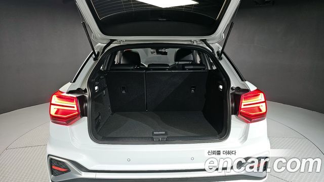 Audi Q2 35 TDI Premium 2023 — фото 20