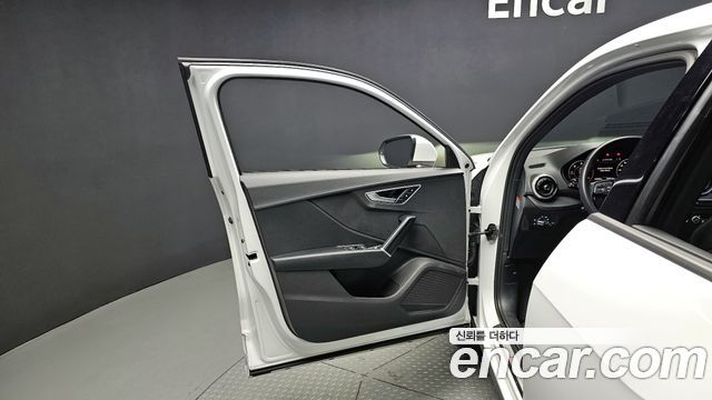 Audi Q2 35 TDI Premium 2023 — фото 24
