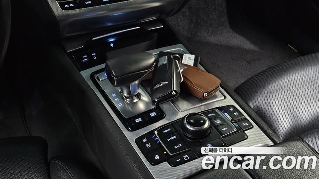 Genesis G80 3.3 GDI AWD Premium Luxury 2017 — фото 9