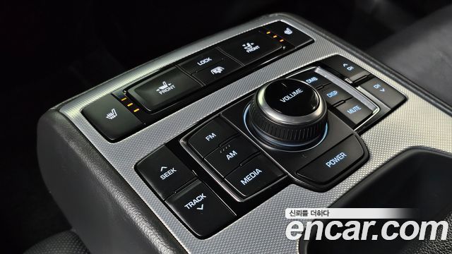 Genesis G80 3.3 GDI AWD Premium Luxury 2017 — фото 18