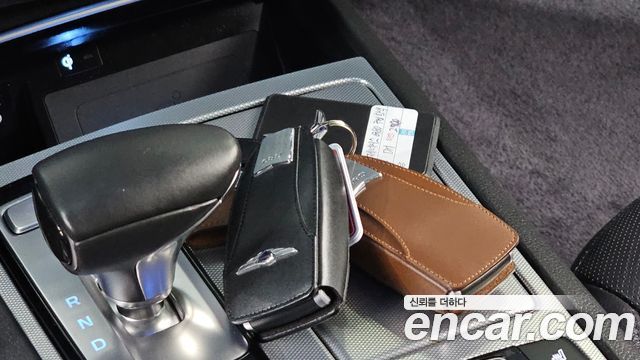 Genesis G80 3.3 GDI AWD Premium Luxury 2017 — фото 30