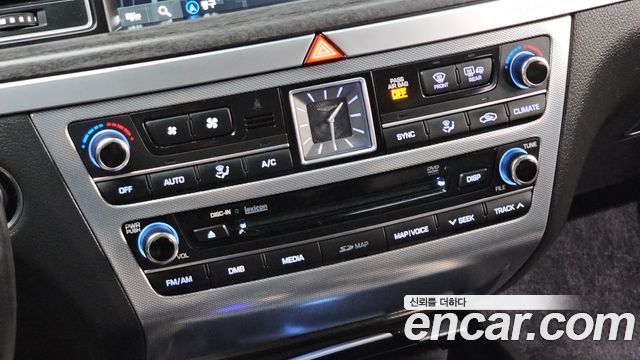 Genesis G80 3.3 GDI AWD Premium Luxury 2017 — фото 31