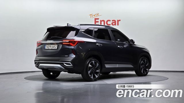 Kia Seltos Gasoline 1.6 Turbo 4WD Gravity 2023 — фото 2