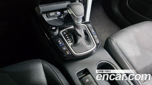 Kia Seltos Gasoline 1.6 Turbo 4WD Gravity 2023 — фото 9