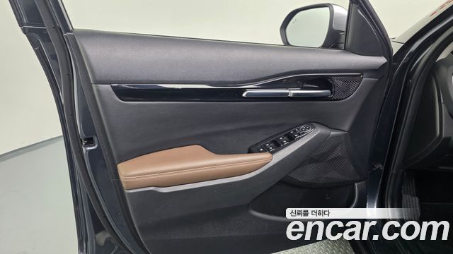 Kia Seltos Gasoline 1.6 Turbo 4WD Gravity 2023 — фото 24