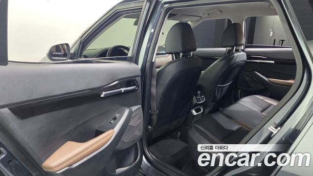 Kia Seltos Gasoline 1.6 Turbo 4WD Gravity 2023 — фото 26