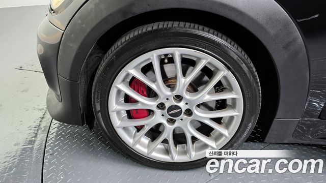 MINI Cooper S Coupe JCW 2014 — фото 5
