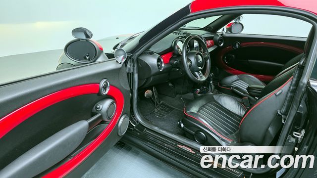 MINI Cooper S Coupe JCW 2014 — фото 10