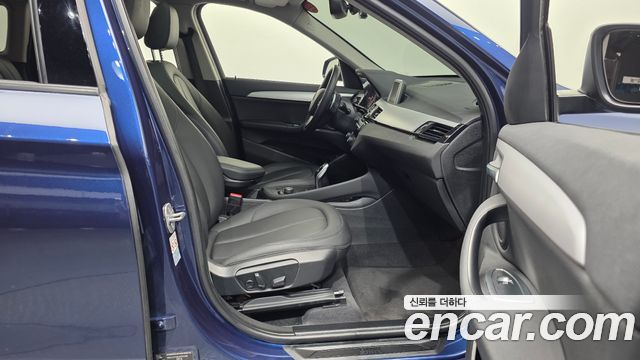 BMW X1 (F48) xDrive 20d Joy 2018 — фото 15