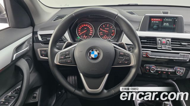 BMW X1 (F48) xDrive 20d Joy 2018 — фото 17