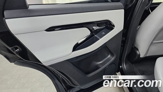 Land Rover Range Rover Evoque (II) P250 S 2025 — фото 31