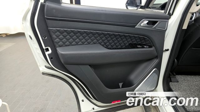 KG Mobility (SsangYong) Rexton Diesel 2.2 4WD Prestige 2023 — фото 31