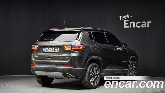 Jeep Compass (II) 2.4 Limitied AWD 2022 — фото 2