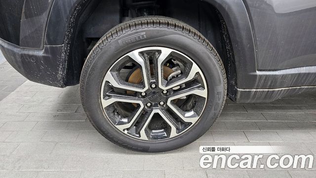 Jeep Compass (II) 2.4 Limitied AWD 2022 — фото 5