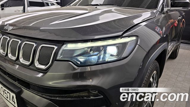 Jeep Compass (II) 2.4 Limitied AWD 2022 — фото 28