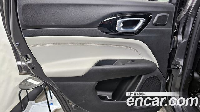 Jeep Compass (II) 2.4 Limitied AWD 2022 — фото 31