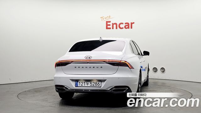 Hyundai Grandeur (IG) 2.5 Le Blanc 2023 — фото 4