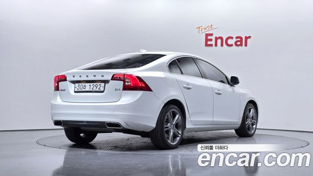 Volvo S60 D4 2nd 2017 — фото 2