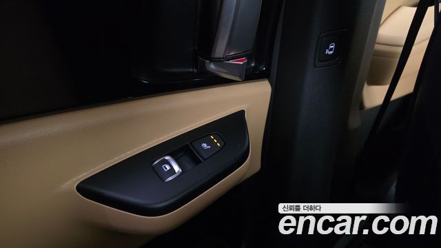 Kia Carnival (IV) Gasoline 9-Seater Prestige 2023 — фото 12