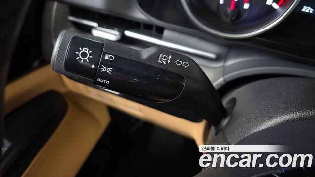 Kia Carnival (IV) Gasoline 9-Seater Prestige 2023 — фото 17