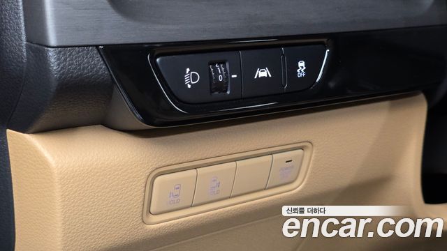 Kia Carnival (IV) Gasoline 9-Seater Prestige 2023 — фото 19