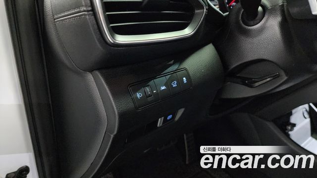 Hyundai Santa Fe Diesel 2.2 2WD Prestige 2021 — фото 28