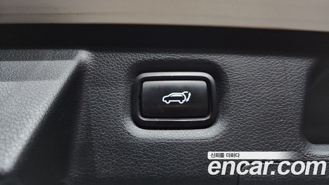 Hyundai Santa Fe Diesel 2.2 2WD Prestige 2021 — фото 35