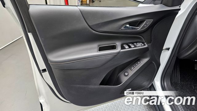 Chevrolet Next Equinox 2WD Premier 2022 — фото 24