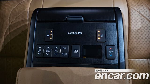 Lexus ES300h (VII) Limited 2019 — фото 18