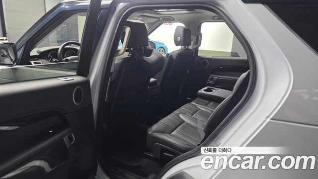 Land Rover Discovery 5 2.0 SD4 SE 2019 — фото 11