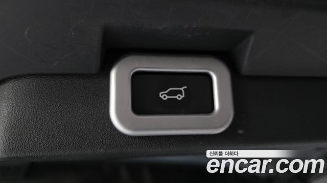 Land Rover Discovery 5 2.0 SD4 SE 2019 — фото 19