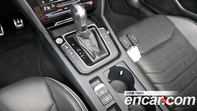 Volkswagen Arteon 2.0 TDI Prestige 2023 — фото 9