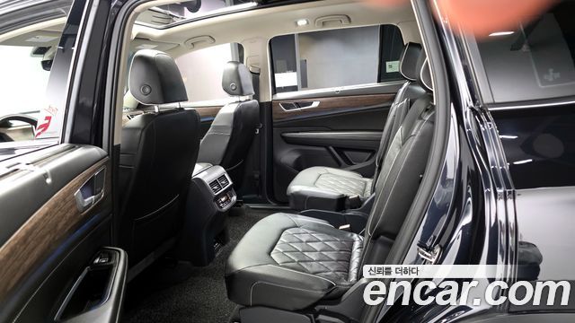 Volkswagen Atlas 2.0 TSI R-LINE 6-Seater 2025 — фото 26
