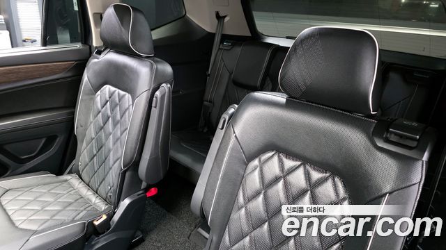 Volkswagen Atlas 2.0 TSI R-LINE 6-Seater 2025 — фото 34
