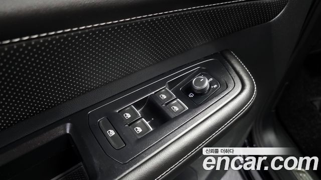 Volkswagen Atlas 2.0 TSI R-LINE 6-Seater 2025 — фото 36