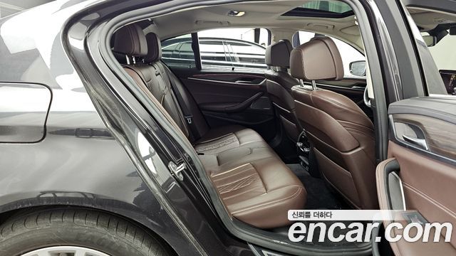 BMW 5 Series (G30) 530i Luxury 2022 — фото 16