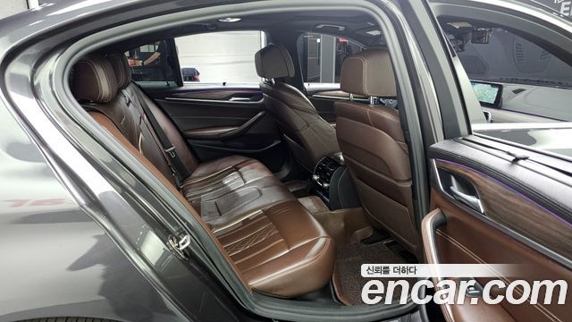 BMW 5 Series (G30) 530i M Sport Package Plus 2018 — фото 12
