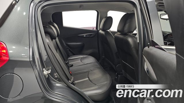 Chevrolet Spark Premier 2021 — фото 12
