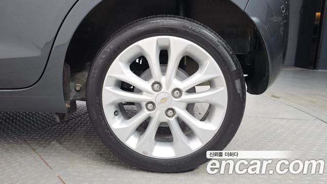 Chevrolet Spark Premier 2021 — фото 21