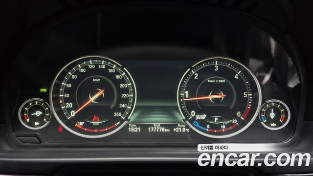 BMW 5 Series (F10) 520d 2013 — фото 8